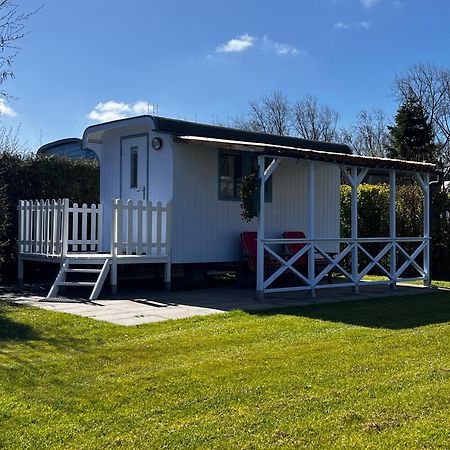 Shepherds Hut Oostvoorne Exterior photo